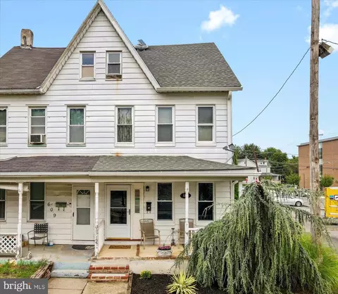 607 W Milton St, Easton, PA 18042