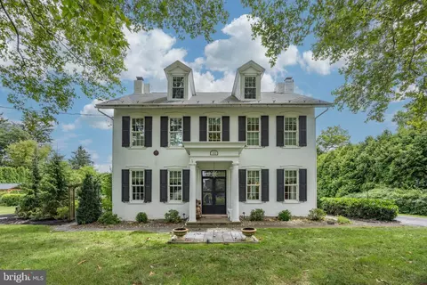 1449 Stones Crossing Rd, Easton, PA 18045