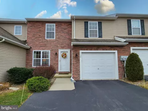 4138 Ross Rd, Bethlehem, PA 18020