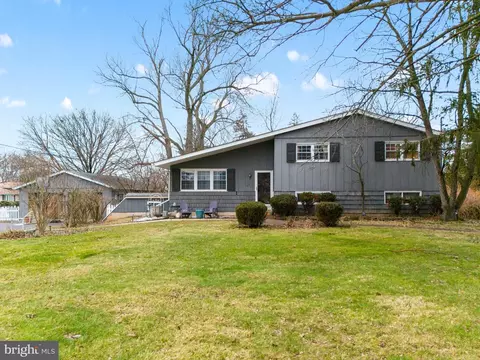 2627 Northwood Ave, Easton, PA 18045