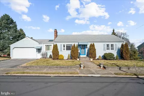 2231 2nd St, Easton, PA 18042