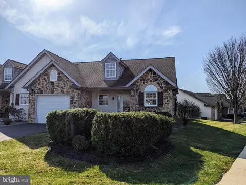 2652 Harvest Dr S, Easton, PA 18040