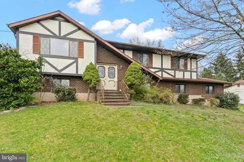 617 Haymont St, Easton, PA 18045