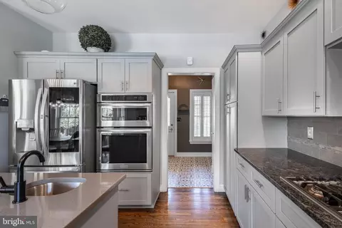 Kitchen - 1843 Meadows, Hellertown, PA 18055 photo 2 of 2