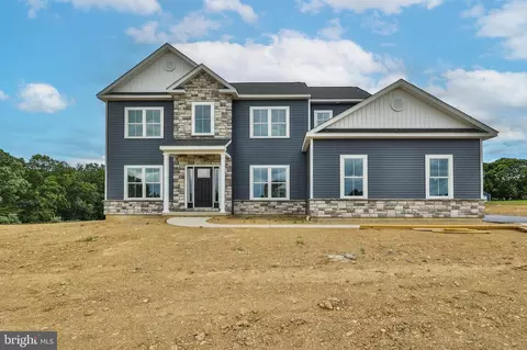 41 Joyce Ct, Bangor, PA 18013