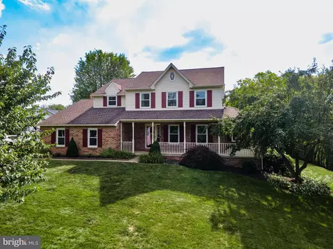 795 Cornwallis Dr, Easton, PA 18040