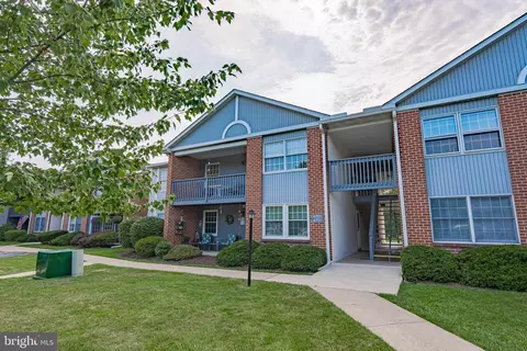 4715 Cheryl Dr, Bethlehem, PA 18017