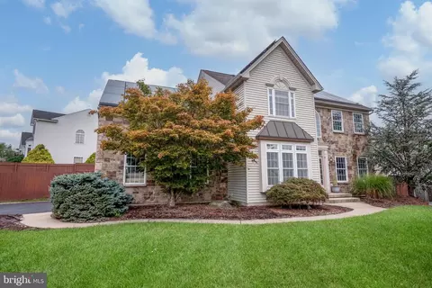 4205 Shadowstone Dr, Easton, PA 18040