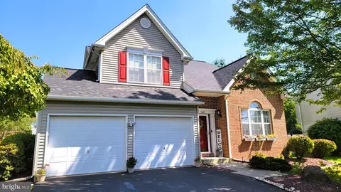 2480 Cara Ct, Easton, PA 18040