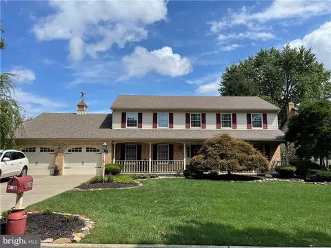 4106 Gloria Ln, Bethlehem, PA 18017