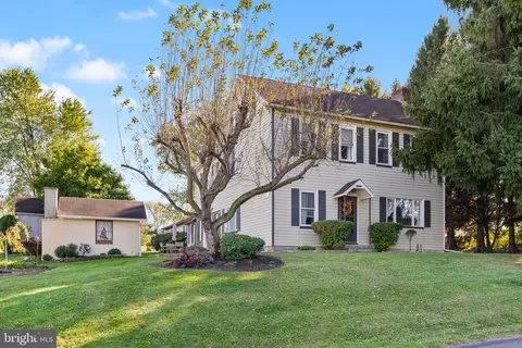 3211 Silver Crest Rd, Nazareth, PA 18064