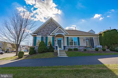 1896 Felicity Ln, Hellertown, PA 18055