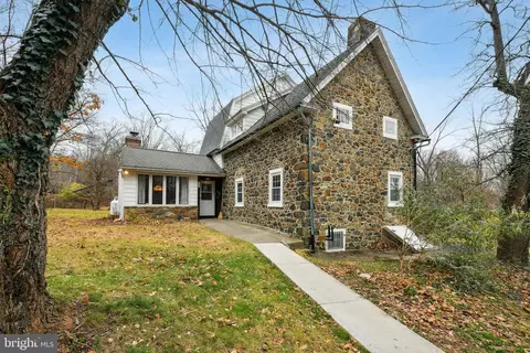200 Hexenkopf Rd, Easton, PA 18042