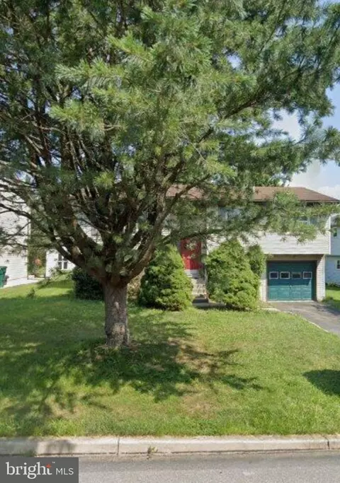 2705 Hay Ter, Easton, PA 18045