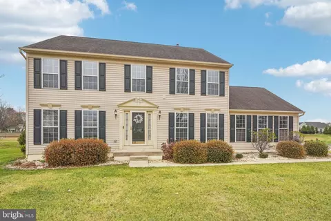 102 Lower Way Rd, Easton, PA 18045