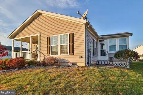 647 San Simeon Pl, Easton, PA 18040