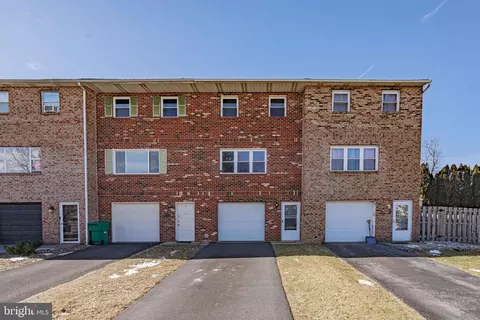 3113 Lucas Dr, Bethlehem, PA 18017