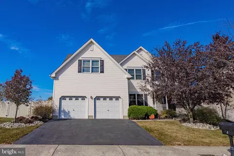 4 Millbrook Ct, Easton, PA 18045
