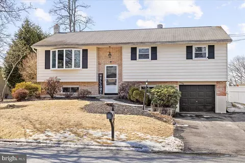 3308 Bridlepath Rd, Easton, PA 18045