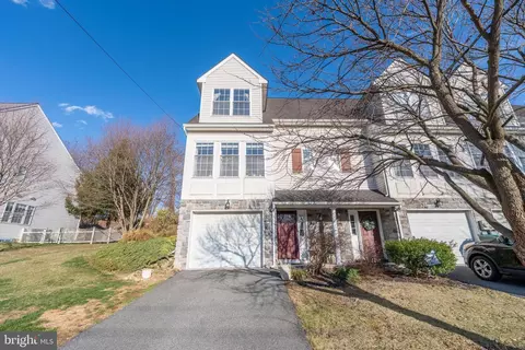 1459 Ravena St, Bethlehem, PA 18015