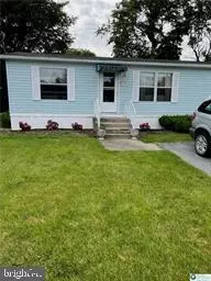 14 Canterbury Ct, Easton, PA 18040