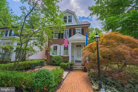132 E Market St, Bethlehem, PA 18018