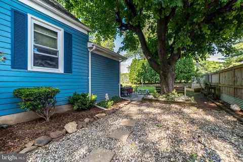 Exterior - 321 Willow Rd, Hellertown, PA 18055 photo 4 of 6