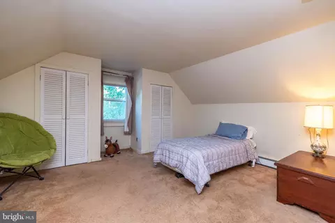 Bedroom - 321 Willow Rd, Hellertown, PA 18055 photo 4 of 4