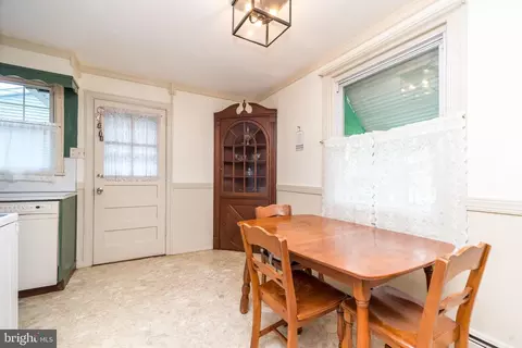 Dining - 321 Willow Rd, Hellertown, PA 18055 photo 1 of 1