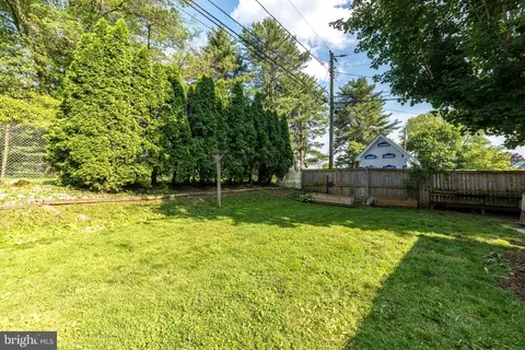 Exterior - 321 Willow Rd, Hellertown, PA 18055 photo 6 of 6