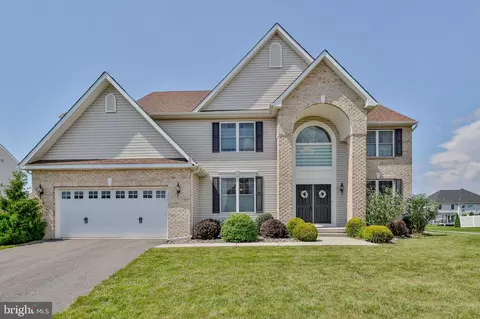 249 Danbury Dr, Nazareth, PA 18064