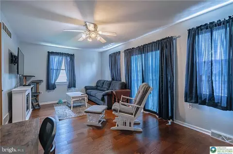 Living - 132 Cedar Rd, Hellertown, PA 18055 photo 3 of 5