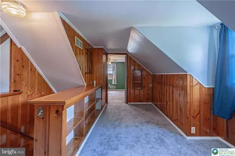 Entry Way - 132 Cedar Rd, Hellertown, PA 18055 photo 4 of 6