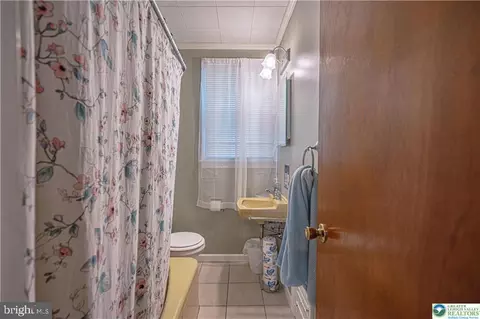 Bath - 132 Cedar Rd, Hellertown, PA 18055 photo 1 of 2