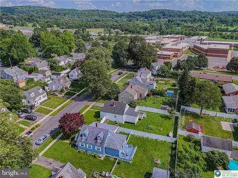 View/Area - 132 Cedar Rd, Hellertown, PA 18055 photo 10 of 10
