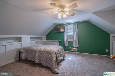 Bedroom - 132 Cedar Rd, Hellertown, PA 18055 photo 3 of 5