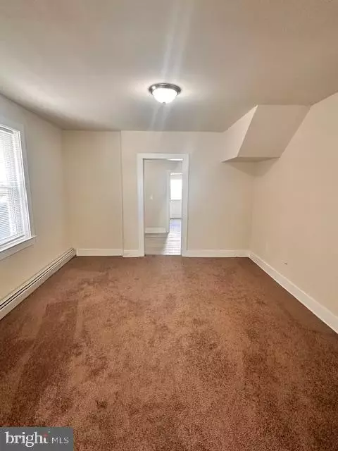 Living - 121 E Garrison St, Bethlehem, PA 18018 photo 1 of 2