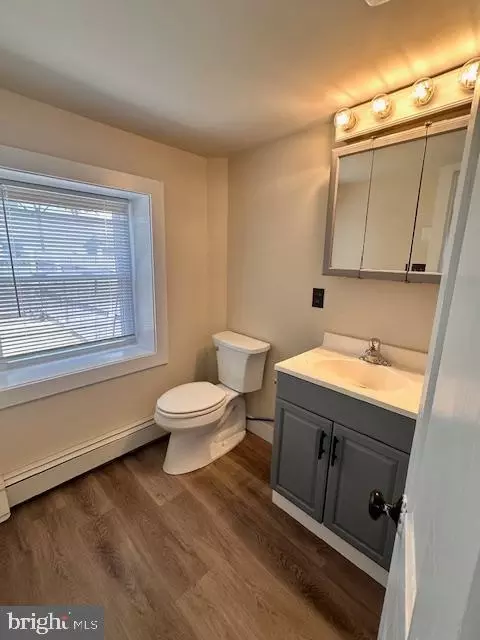 Bath - 121 E Garrison St, Bethlehem, PA 18018 photo 1 of 3