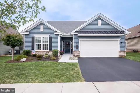3801 Loyal Ln, Easton, PA 18045