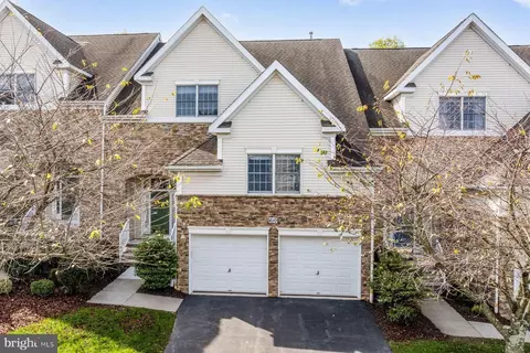 610 Quaker Ridge Ter, Easton, PA 18042