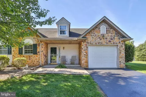 1572 Upstream Farm Rd, Easton, PA 18040