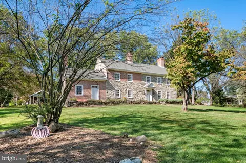 1701 Chain Dam Rd, Easton, PA 18045