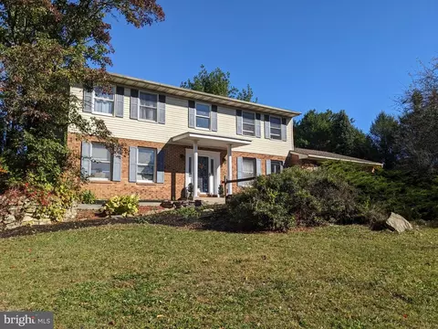 3270 Vista Dr, Danielsville, PA 18038