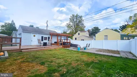 457 Maple Rd, Hellertown, PA 18055 photo 32