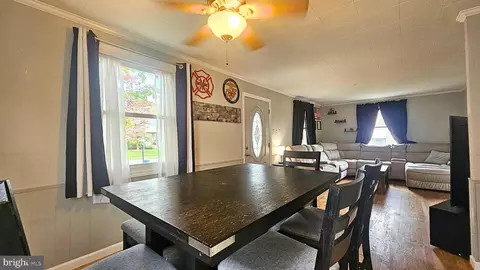 457 Maple Rd, Hellertown, PA 18055 photo 10