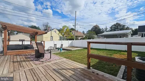 457 Maple Rd, Hellertown, PA 18055 photo 28