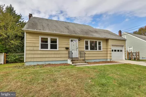 1921 Greenleaf St, Bethlehem, PA 18017