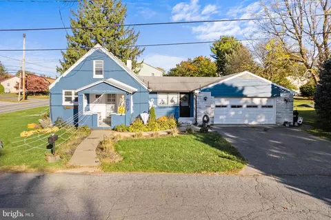 3608 Carter Rd, Bethlehem, PA 18020