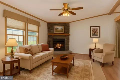 183 Greenbriar Dr S, Bath, PA 18014 photo 31
