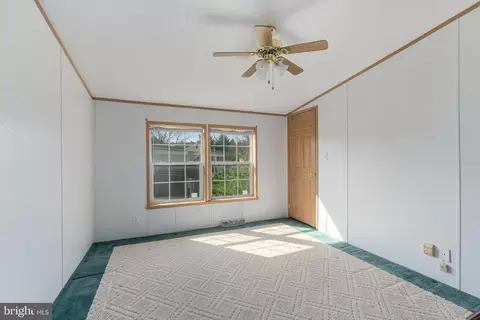183 Greenbriar Dr S, Bath, PA 18014 photo 43